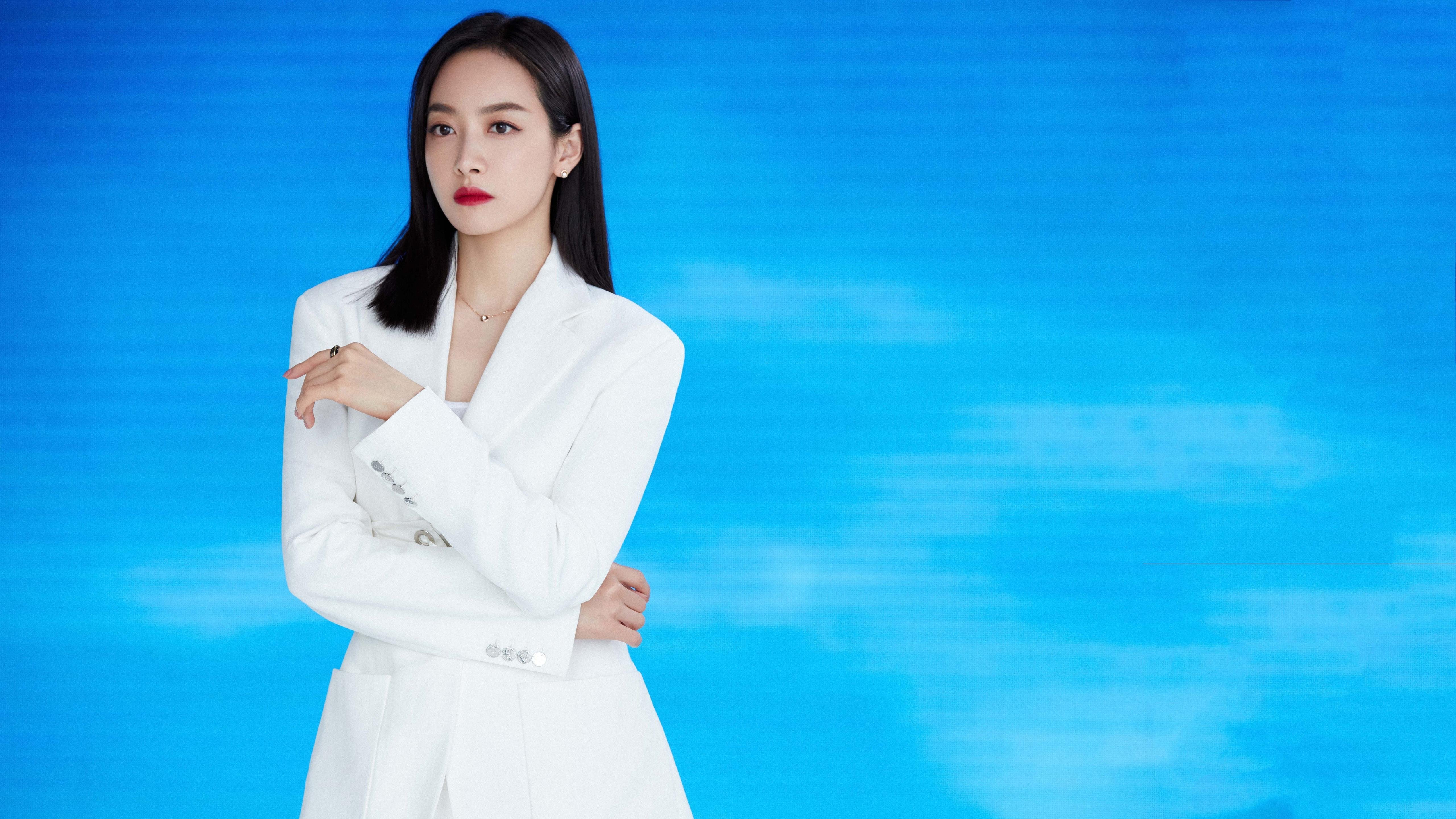 篮球比赛策略智能辅助系统研发与应用，篮球智能训练