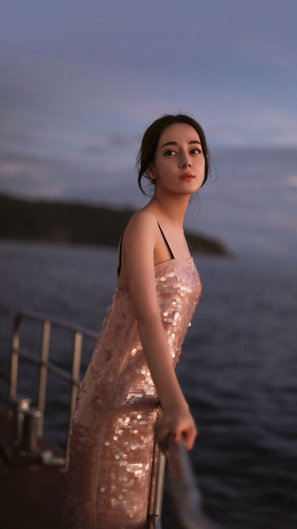 中国足球联赛中票价与观众收入之间的平衡策略,足球门票收入